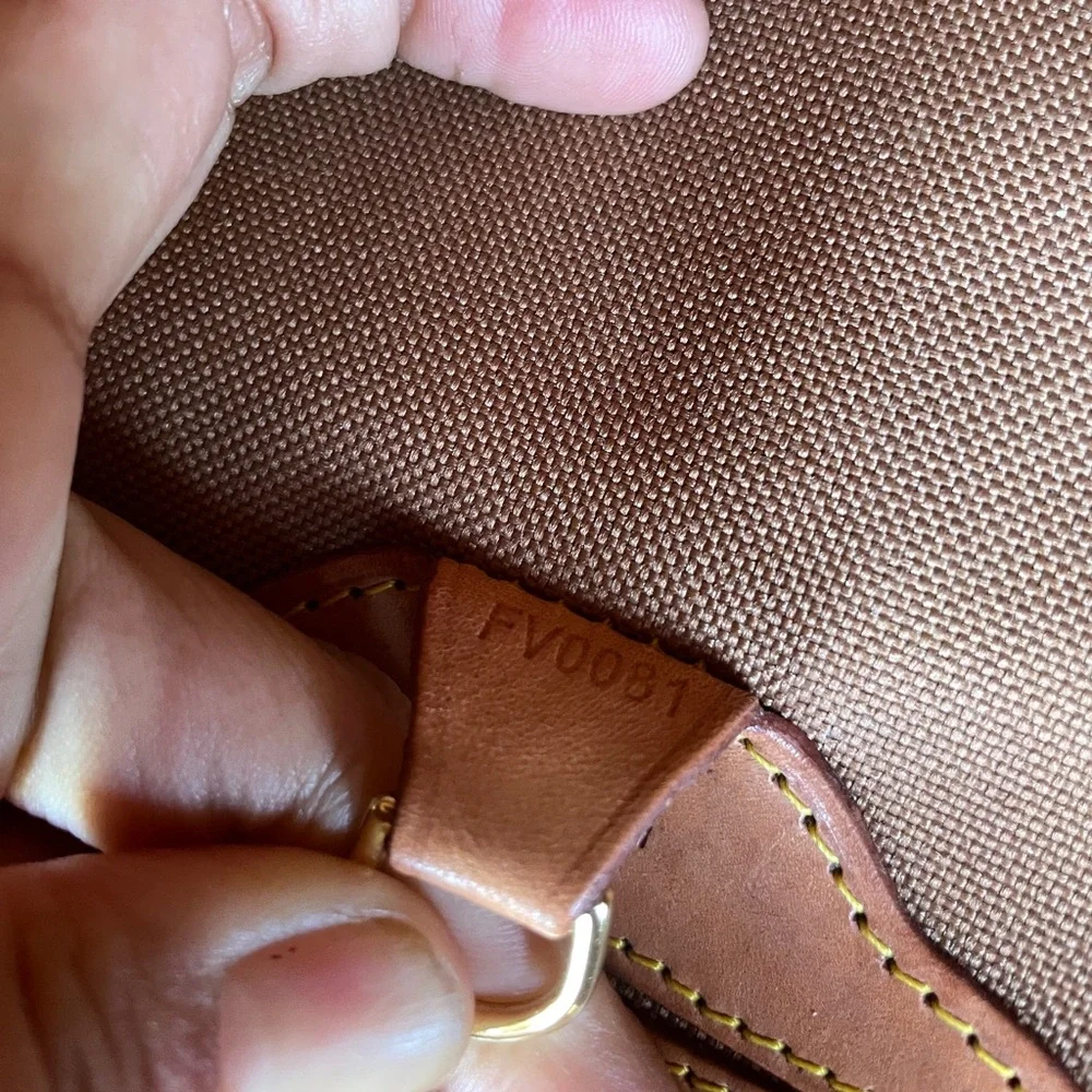 Louis Vuitton Ellipse Monogram  size PM Shoulder Bag - Picture 16 of 17